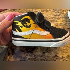 Vans Sk-8 mid Flame Toddlers size 4.5 used great shape hardly any wear